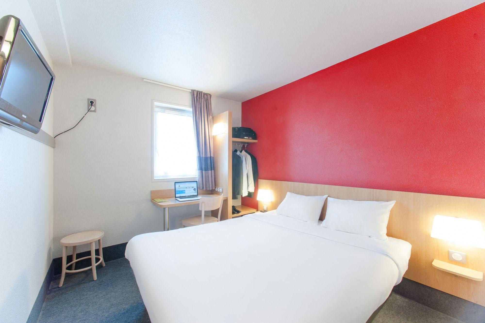 B&B Hotel Troyes Saint-Parres-Aux-Tertres Eksteriør bilde